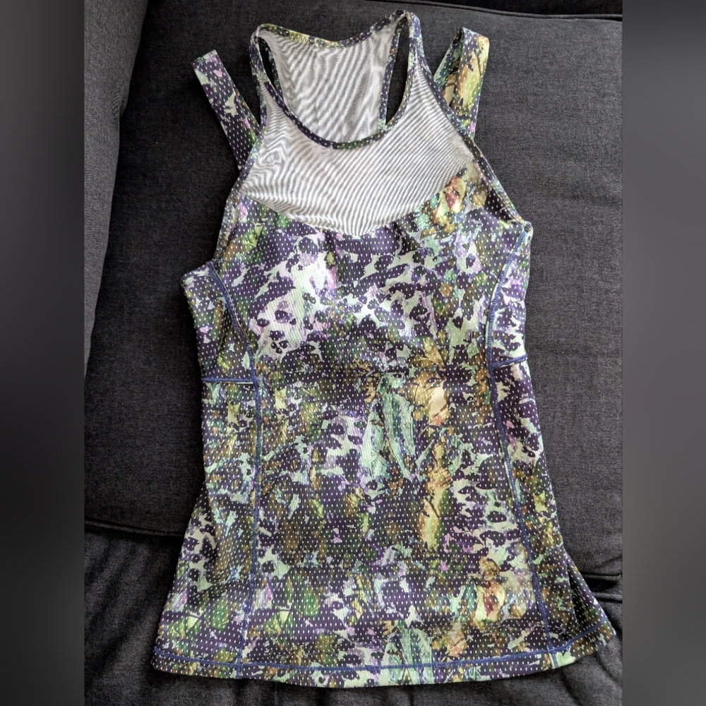 Lululemon Running In The City Tank Size 4 Floral Multi